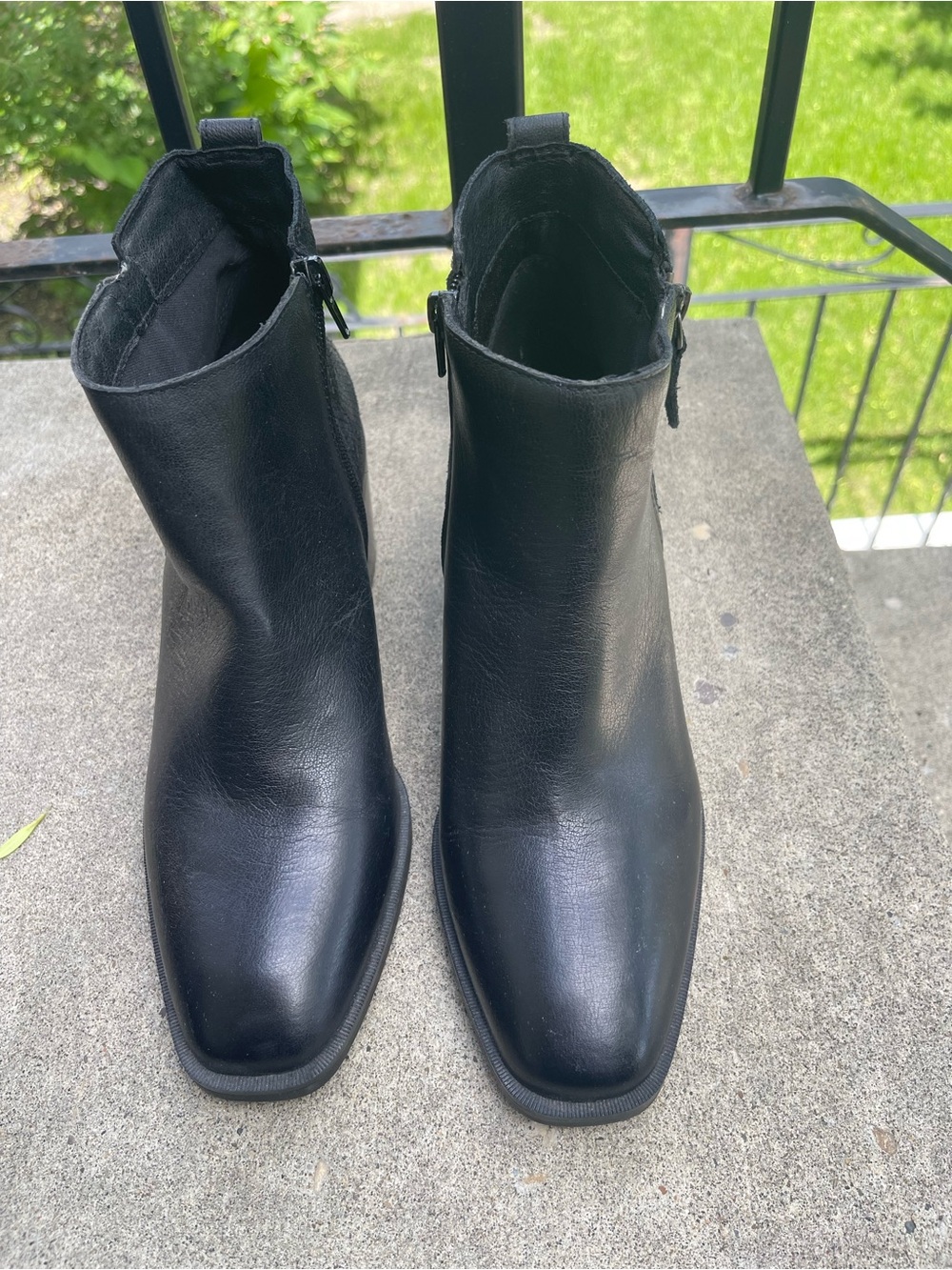Women’s Ankle Boot - Crown Vintage Brand
